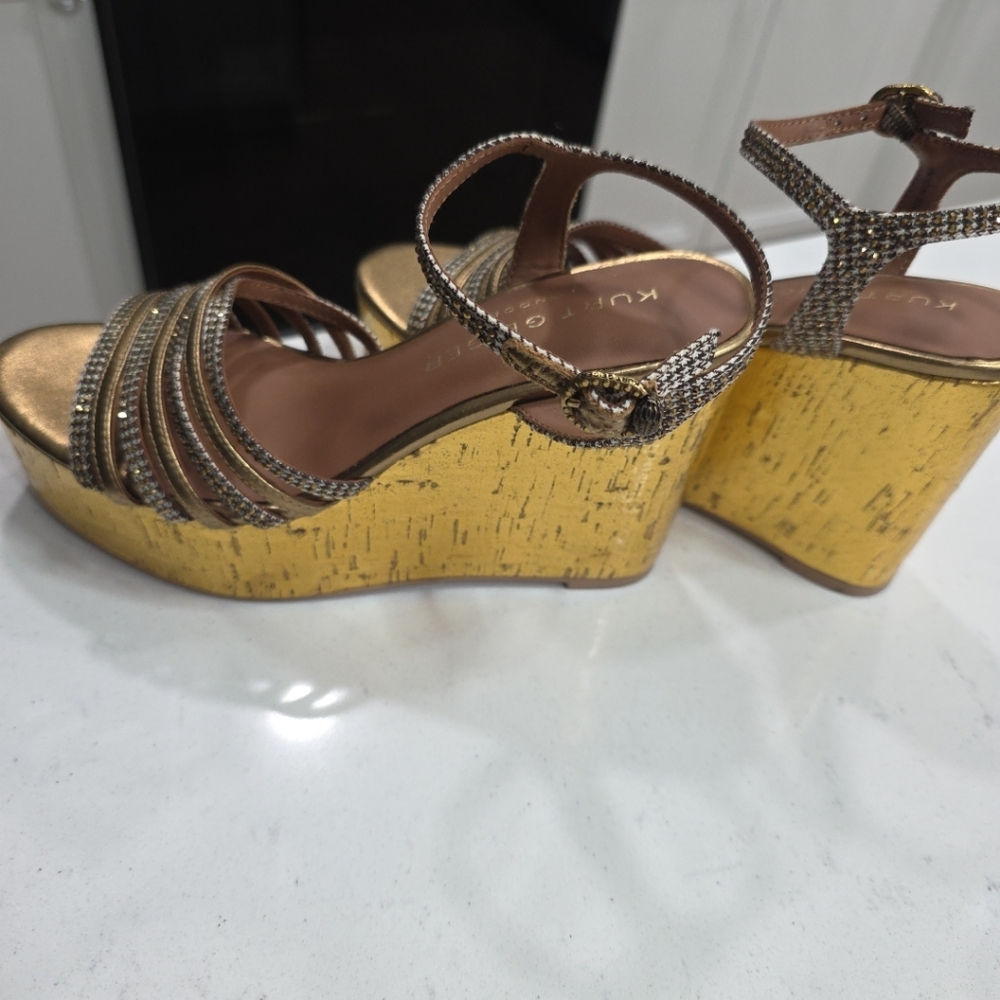 Kurt Geiger Pierra Gold Platform Wedge Sandal Size 6 - Picture 6 of 7